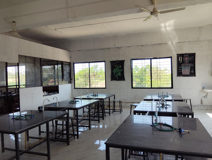 Department of Pharmacognosy Lab